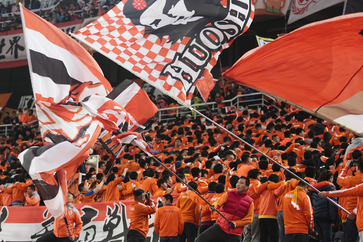 世界各地体育爱好者纷纷关注一场盛大赛事 世界各地体育爱好者纷纷关注一场盛大赛事