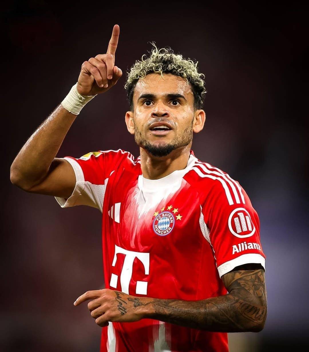 雷速体育下载-拜仁剧透对手战术，备战决赛无懈可击