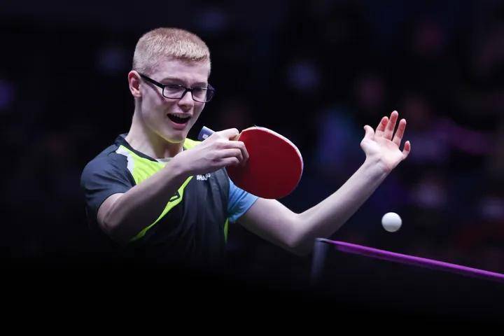 日本队横扫中国队,奥恰洛夫高光表现 日本队横扫中国队,奥恰洛夫高光表现