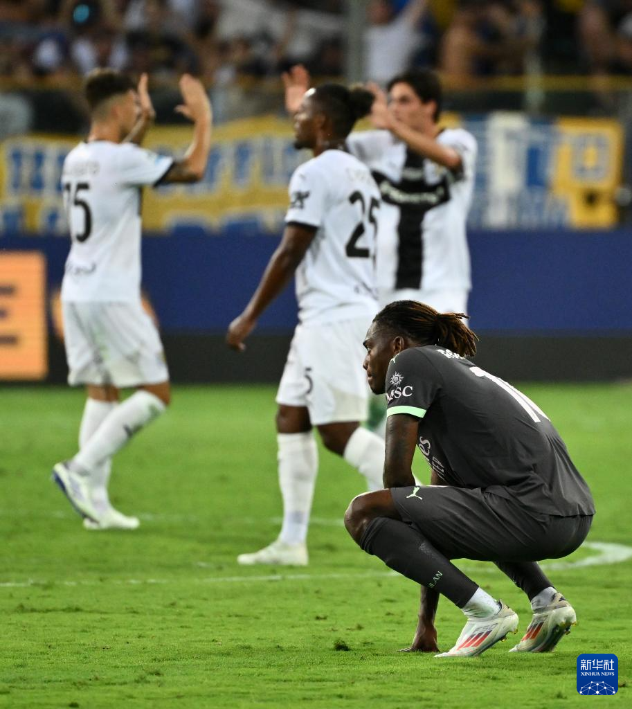 比赛将帕尔马客场逼平AC米兰,表现出色 比赛将帕尔马客场逼平AC米兰,表现出色