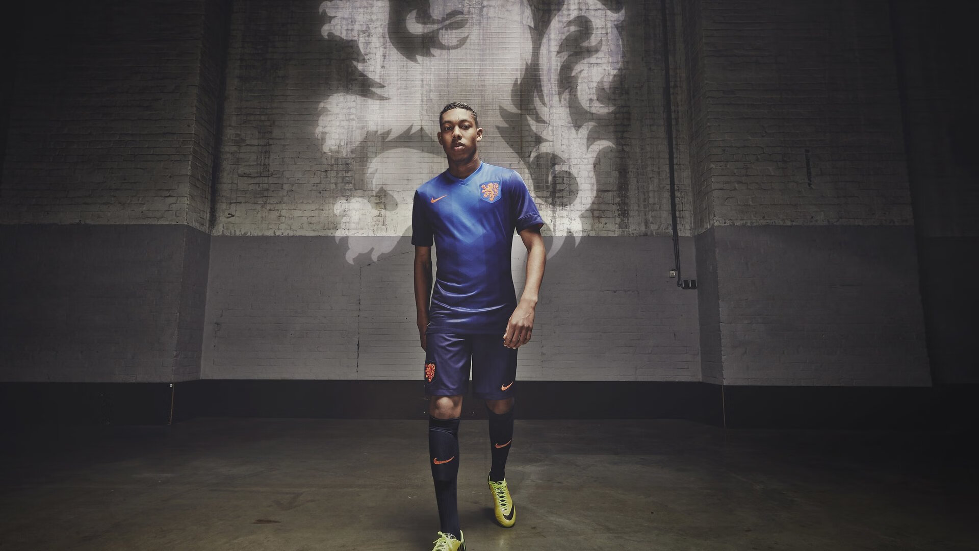 绿茵场上的团队胜利，羽毛球场上的个人统治—德国足球与石宇奇的双重奏